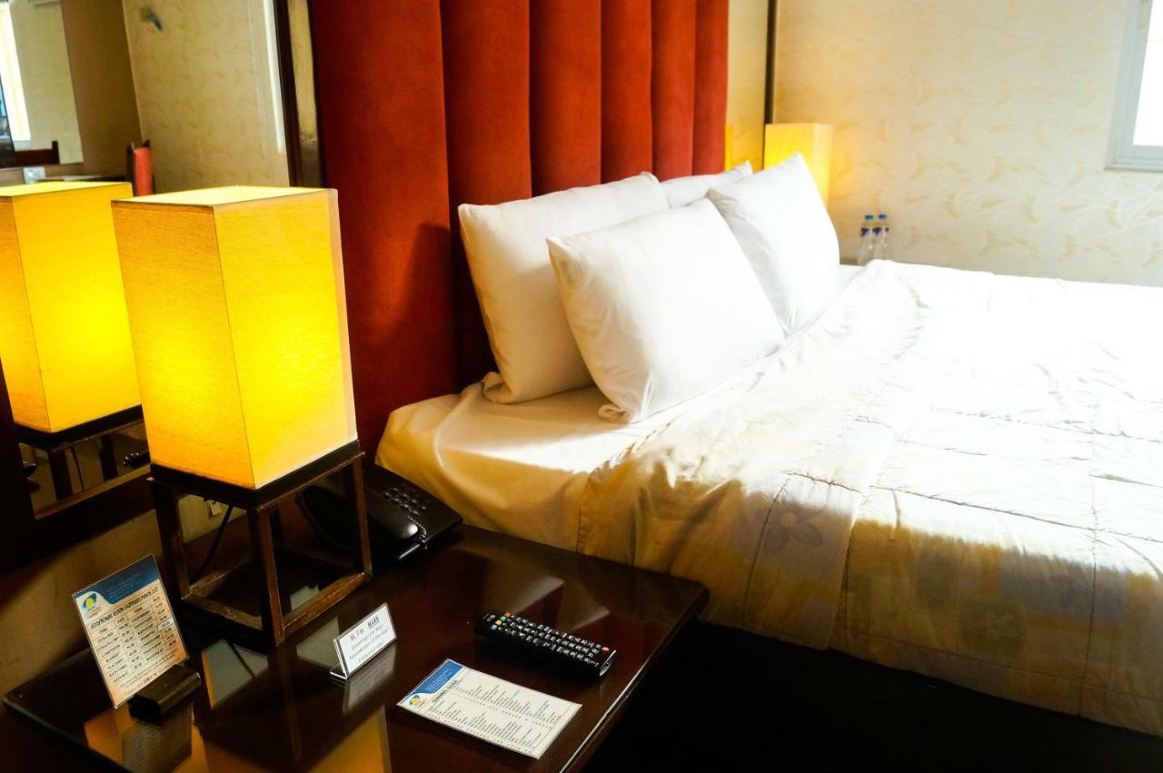 Hotel La Corona De Lipa 리파 외부 사진